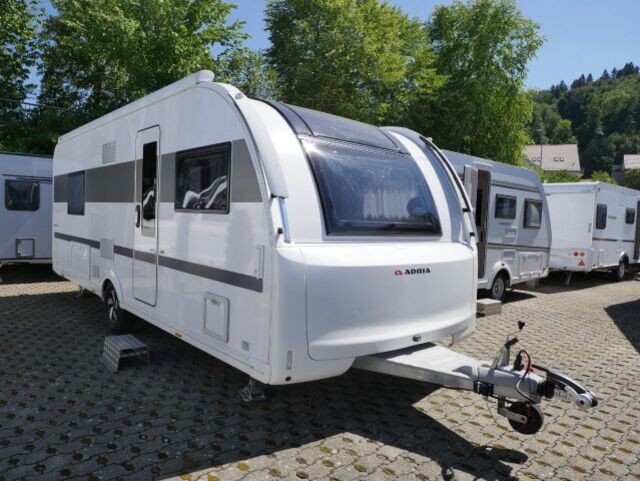 Meilleure offre du Marché du caravaning: Adria Alpina 613 HT, caravane de voyage, CHF 49'900.–, véhicules d'occasion
